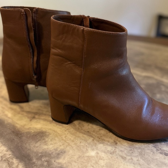 Fabianelli BROWN LEATHER POINTED TOE BOOTIES WOMEN’S 8 & 40 - Picture 2 of 8